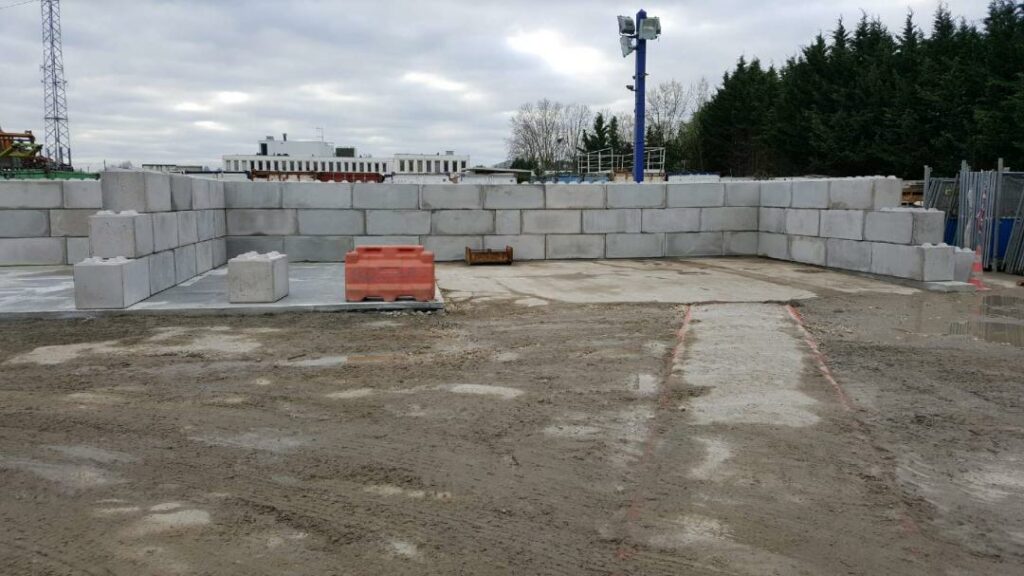 <p>blocs béton BBlox 160x80x80</p>