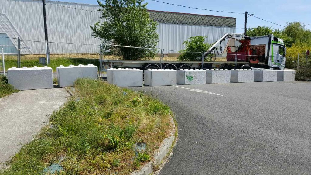 <p>blocs béton BBlox 160x80x80</p>