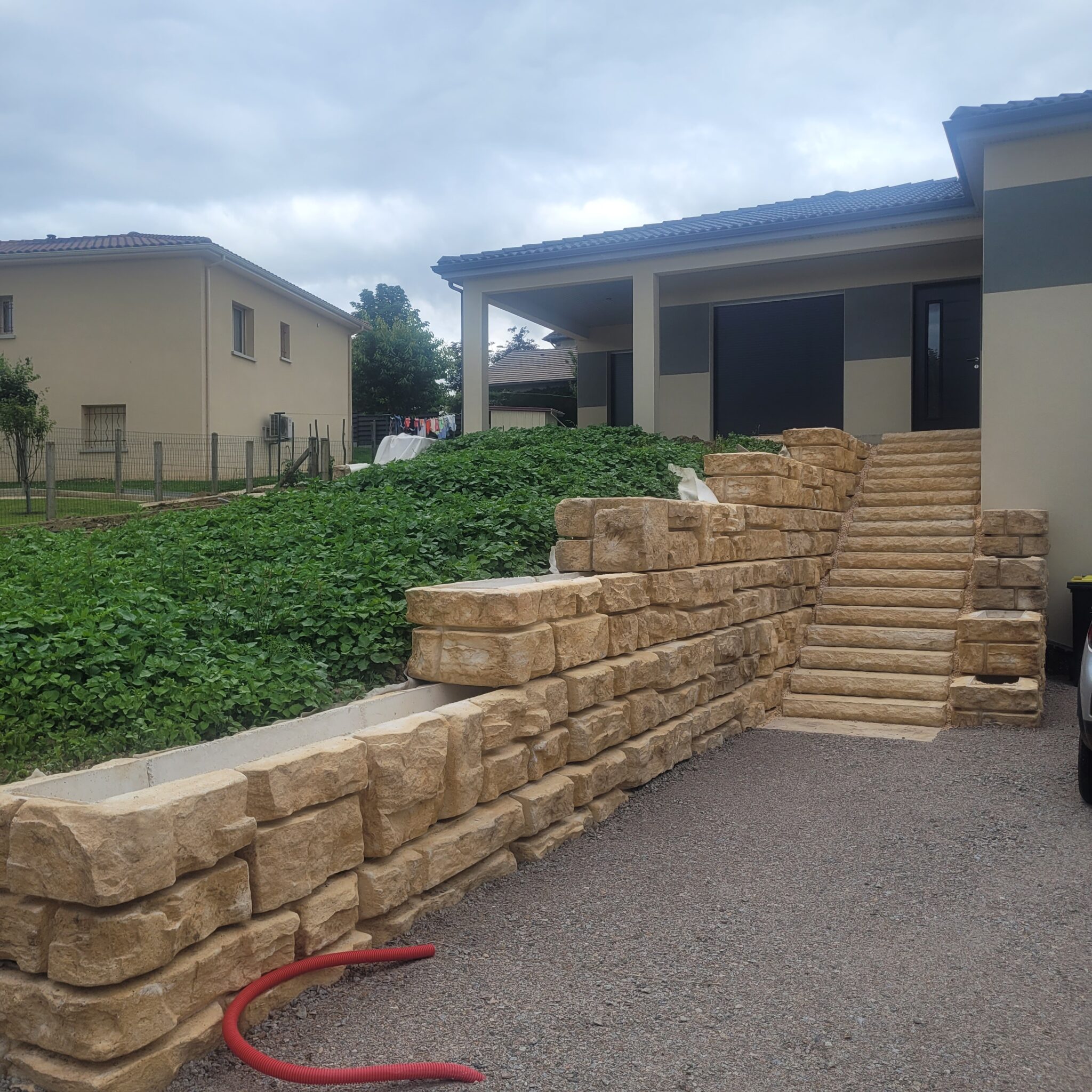 BBLOX - Découvrez nos blocs Redi-Rock - Blocs Béton